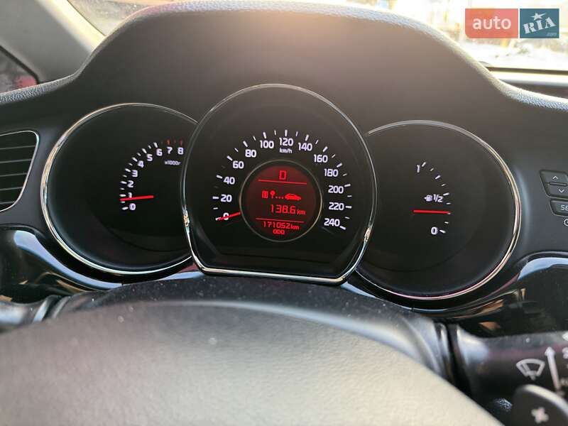 Універсал Kia Ceed 2015 в Києві