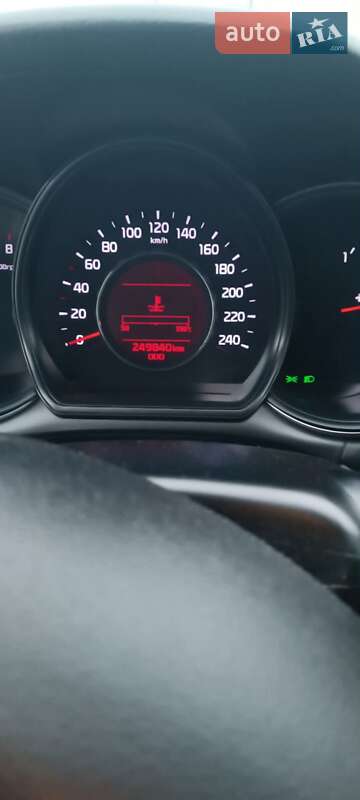 Мікровен Kia Ceed 2014 в Ужгороді