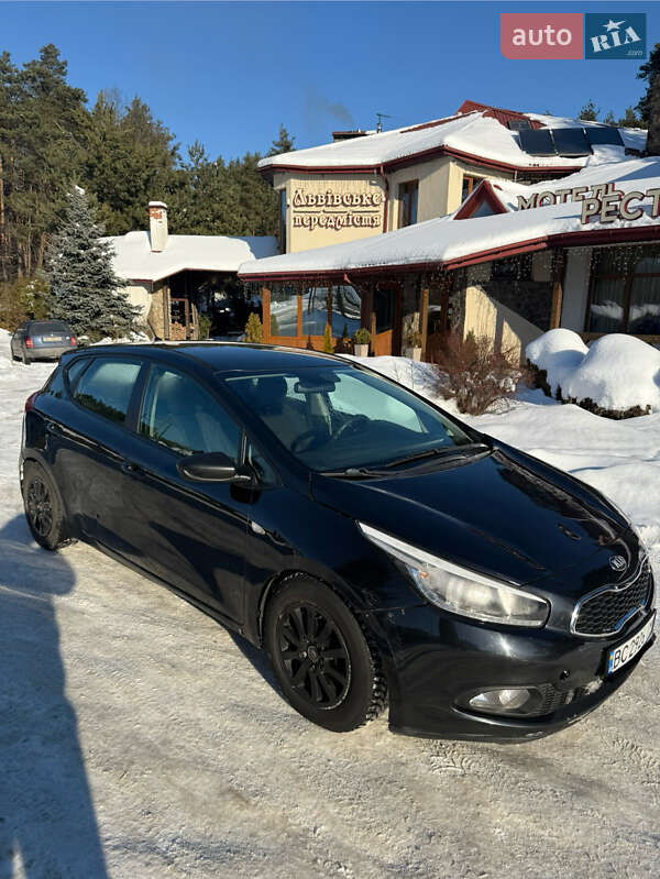 Хетчбек Kia Ceed 2013 в Львові