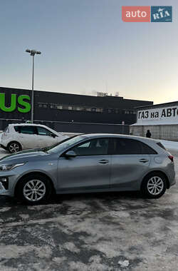 Хэтчбек Kia Ceed 2019 в Киеве