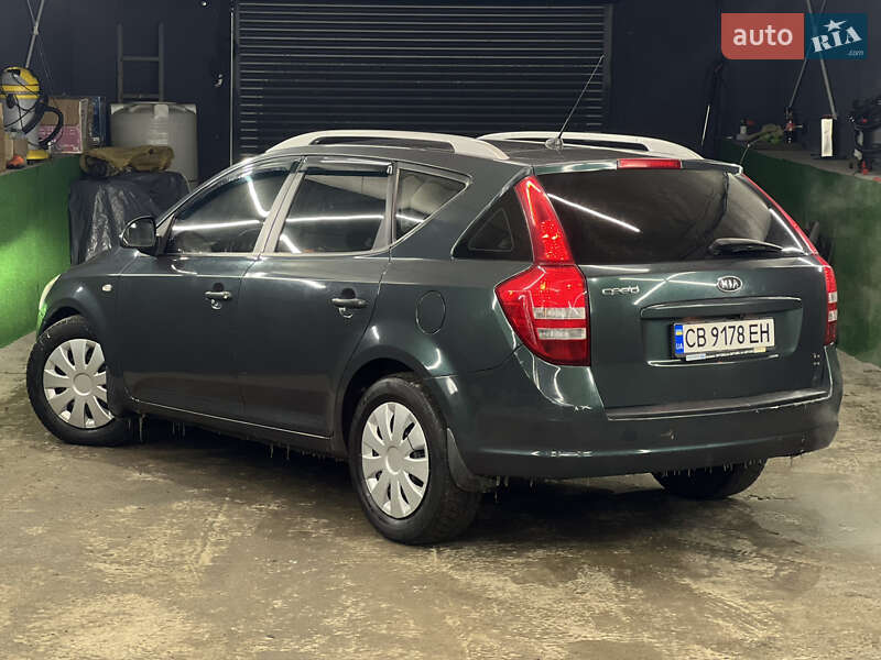 Универсал Kia Ceed 2009 в Киеве