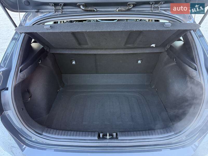 Хэтчбек Kia Ceed 2022 в Киеве
