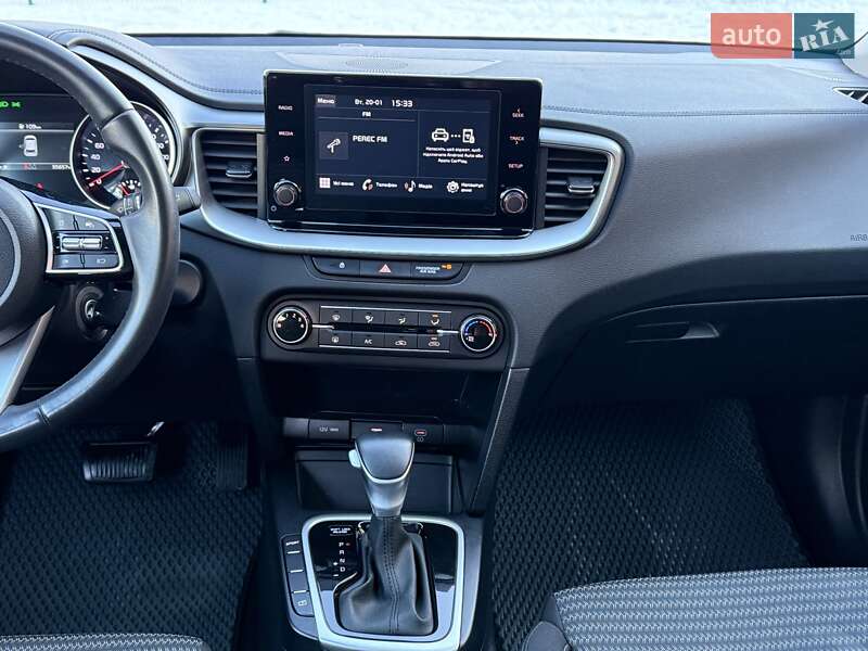 Хэтчбек Kia Ceed 2022 в Киеве