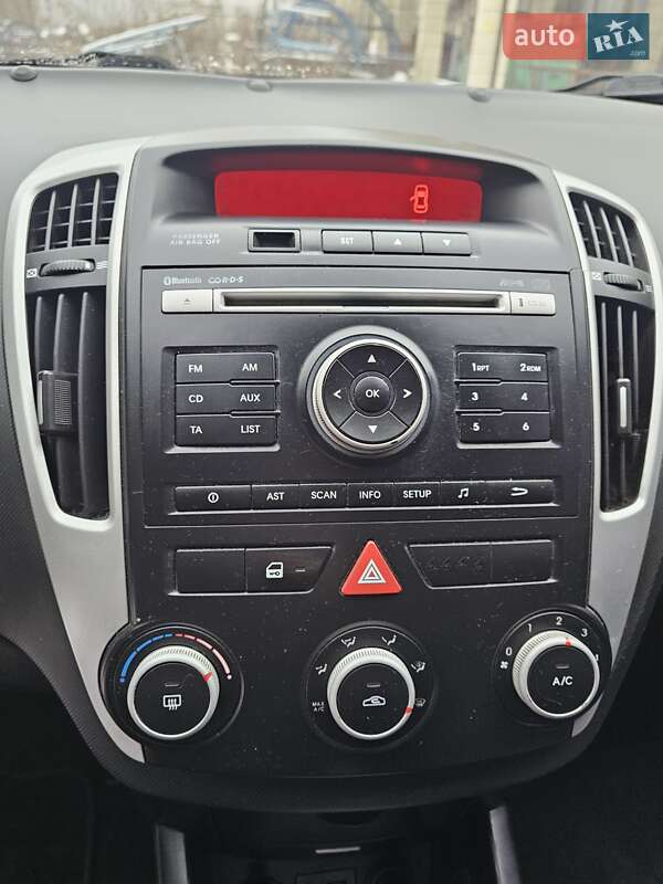 Універсал Kia Ceed 2010 в Києві