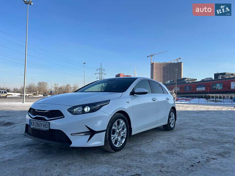 Хетчбек Kia Ceed 2022 в Києві фото 11 Хетчбек Kia Ceed 2022 в Києві