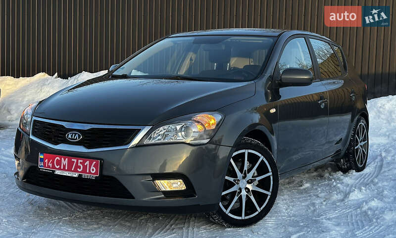 Хэтчбек Kia Ceed 2010 в Дрогобыче