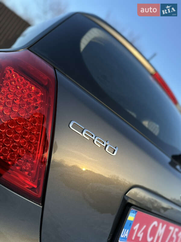 Хэтчбек Kia Ceed 2010 в Дрогобыче