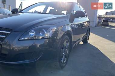 Хетчбек Kia Ceed 2008 в Мукачевому