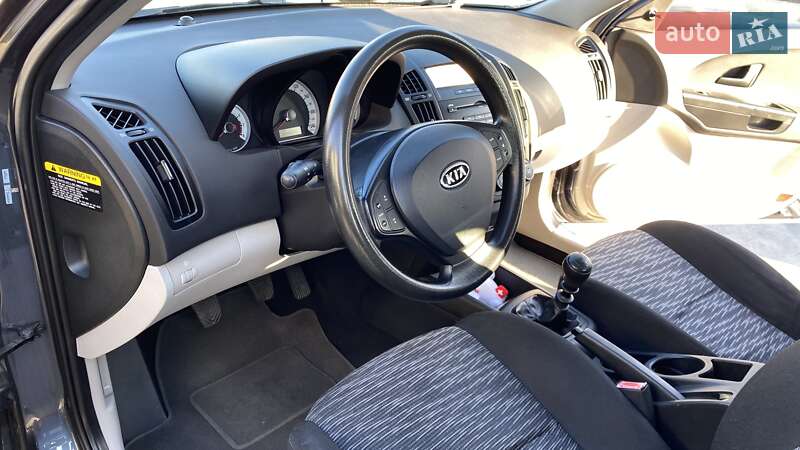 Хэтчбек Kia Ceed 2008 в Мукачево фото 21 Хэтчбек Kia Ceed 2008 в Мукачево