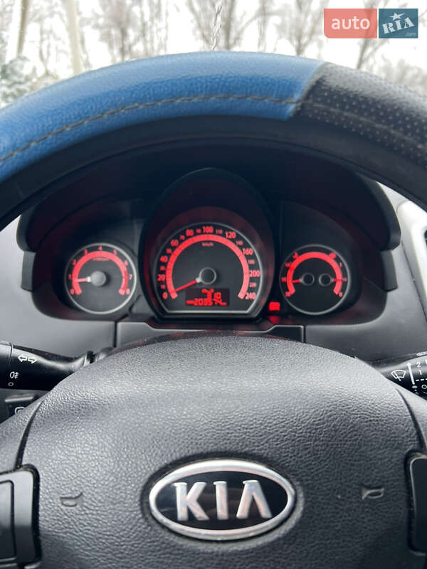 Хетчбек Kia Ceed 2010 в Чернівцях фото 9 Хетчбек Kia Ceed 2010 в Чернівцях