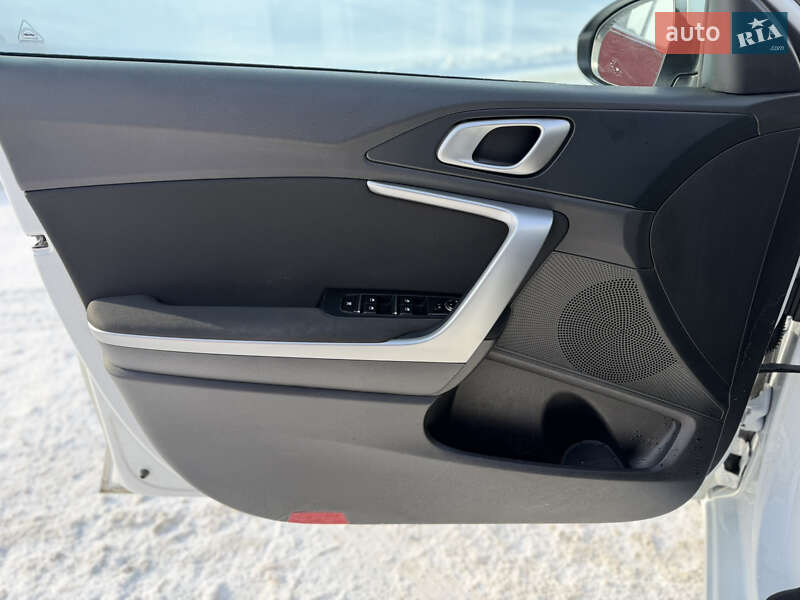 Универсал Kia Ceed 2023 в Киеве фото 8 Универсал Kia Ceed 2023 в Киеве