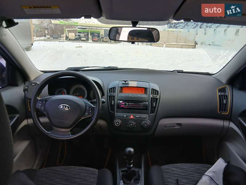 Хетчбек Kia Ceed 2007 в Києві фото 23 Хетчбек Kia Ceed 2007 в Києві