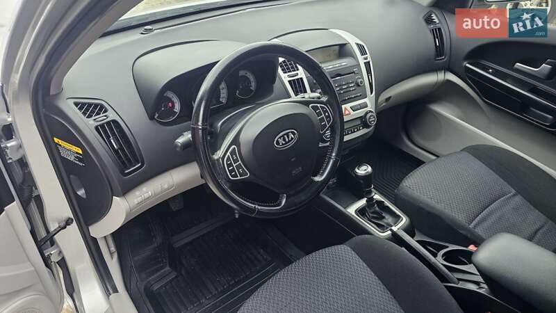 Универсал Kia Ceed 2008 в Каменском