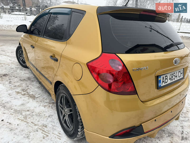 Хэтчбек Kia Ceed 2008 в Крыжополе