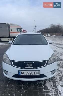 Универсал Kia Ceed 2012 в Горохове
