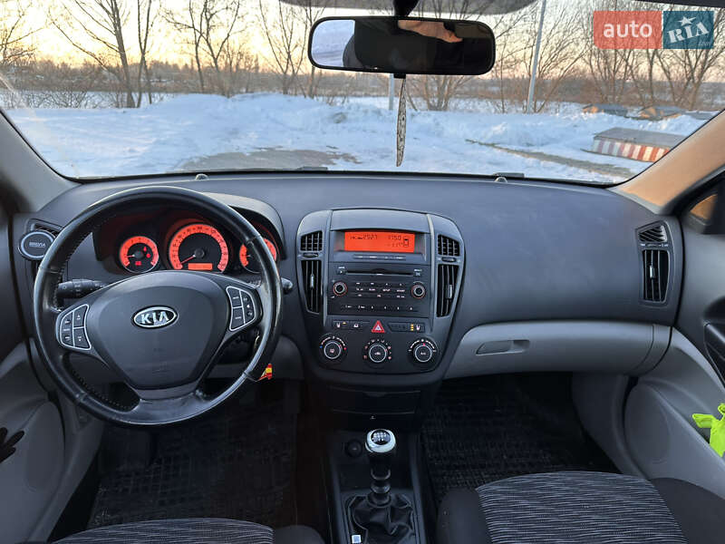 Хетчбек Kia Ceed 2008 в Луцьку