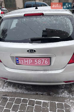 Хэтчбек Kia Ceed 2007 в Луцке