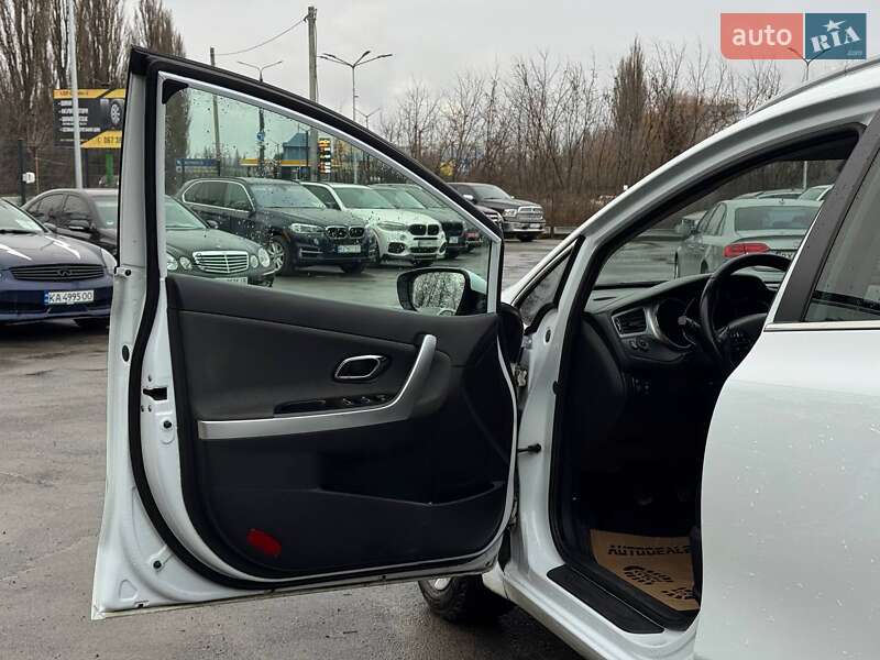 Універсал Kia Ceed 2013 в Кам'янець-Подільському