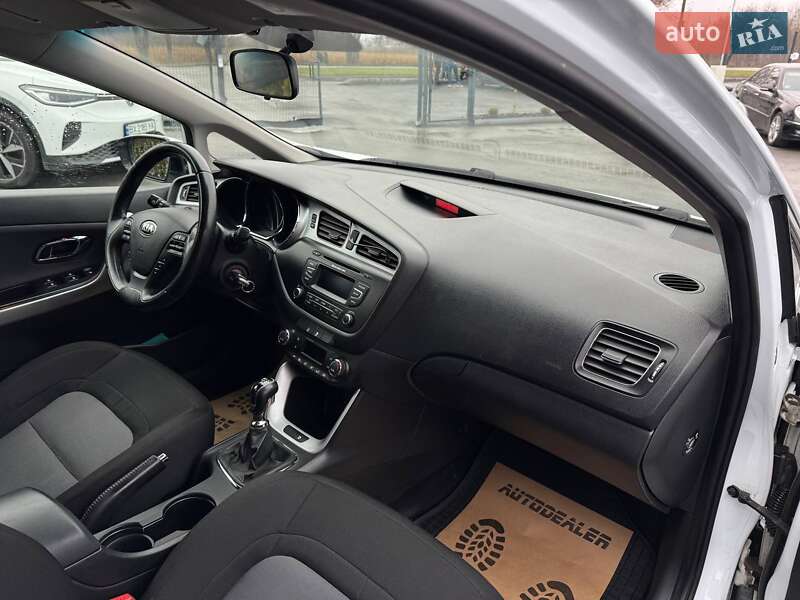 Універсал Kia Ceed 2013 в Кам'янець-Подільському