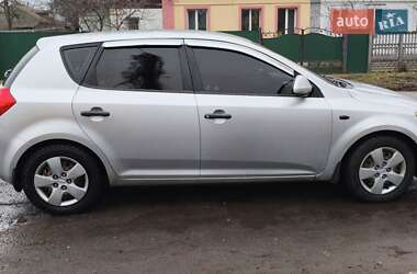Хэтчбек Kia Ceed 2008 в Прилуках