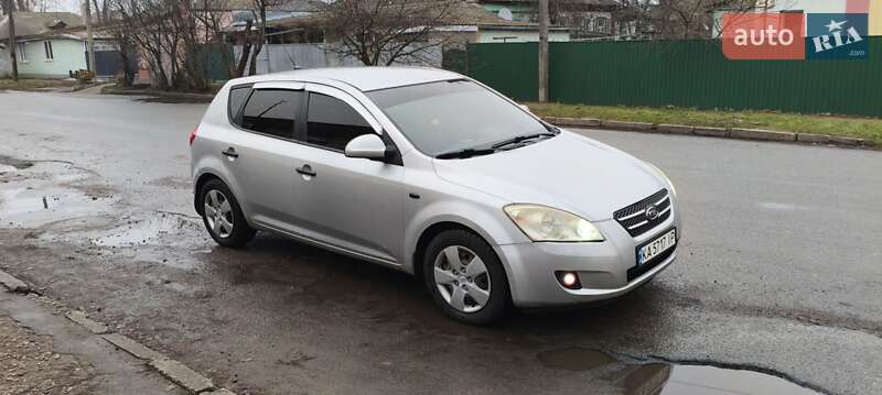 Хетчбек Kia Ceed 2008 в Прилуках фото Хетчбек Kia Ceed 2008 в Прилуках