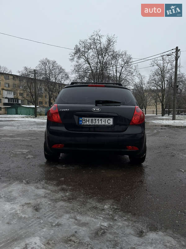 Хэтчбек Kia Ceed 2007 в Одессе