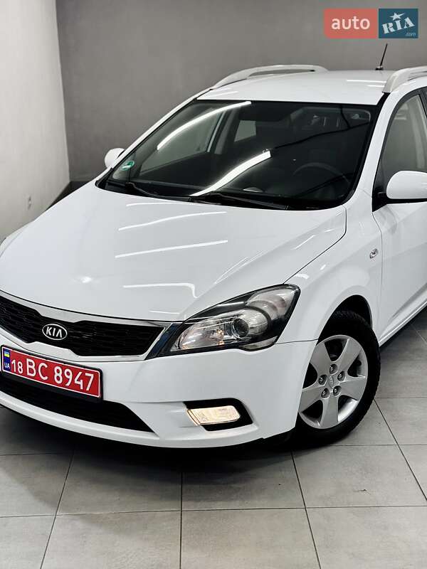 Универсал Kia Ceed 2013 в Стрые