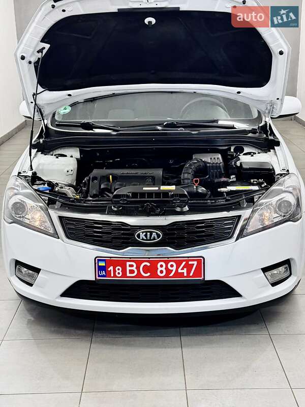 Универсал Kia Ceed 2013 в Стрые