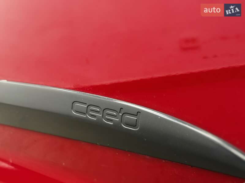 Хетчбек Kia Ceed 2007 в Стрию