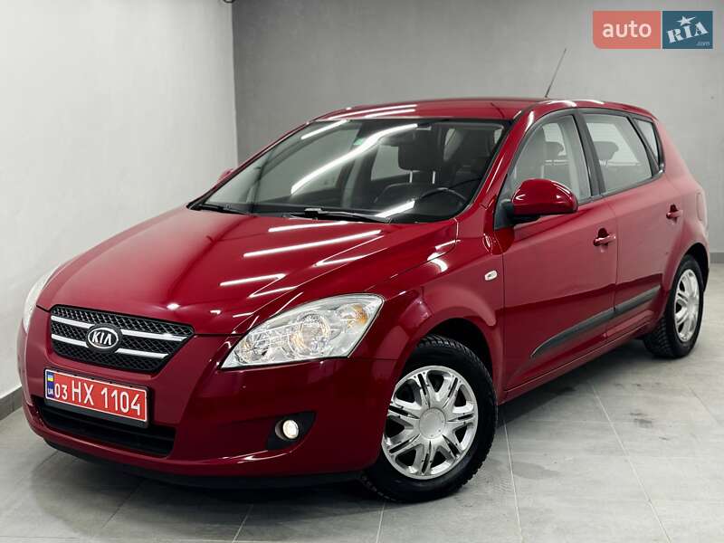 Хетчбек Kia Ceed 2007 в Стрию