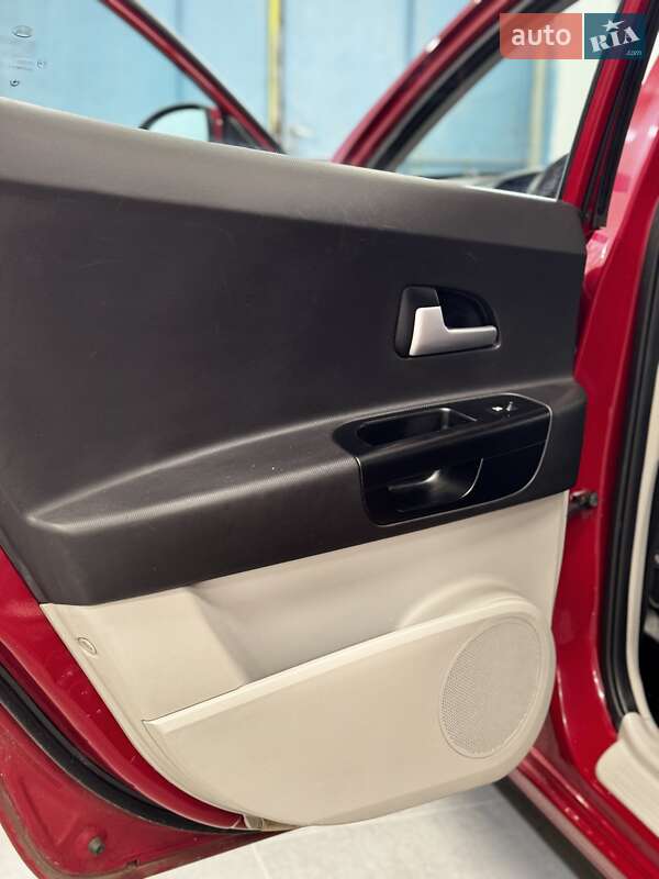 Хетчбек Kia Ceed 2007 в Стрию