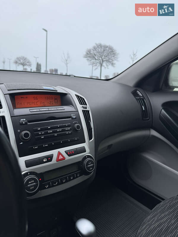 Хэтчбек Kia Ceed 2008 в Черкассах фото 14 Хэтчбек Kia Ceed 2008 в Черкассах