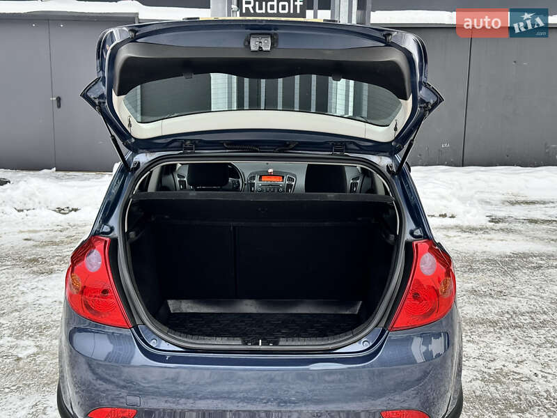 Хэтчбек Kia Ceed 2009 в Киеве