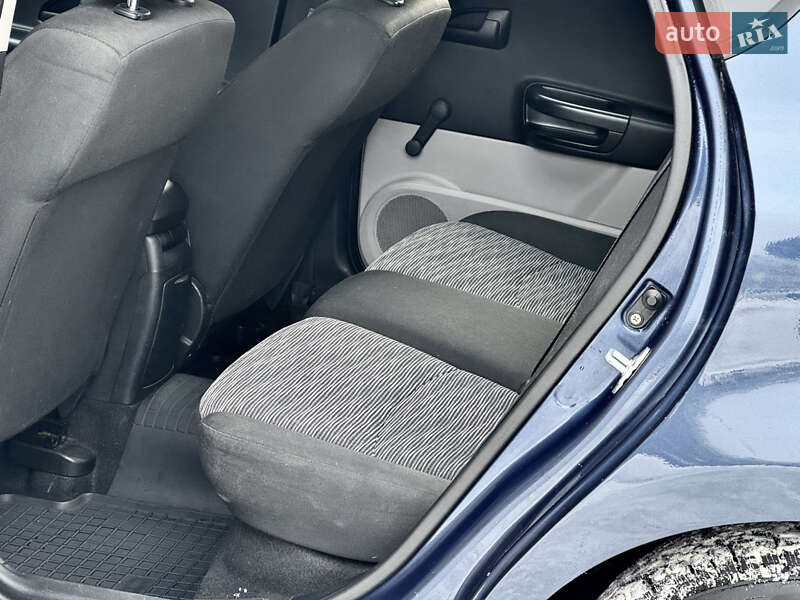 Хэтчбек Kia Ceed 2009 в Киеве