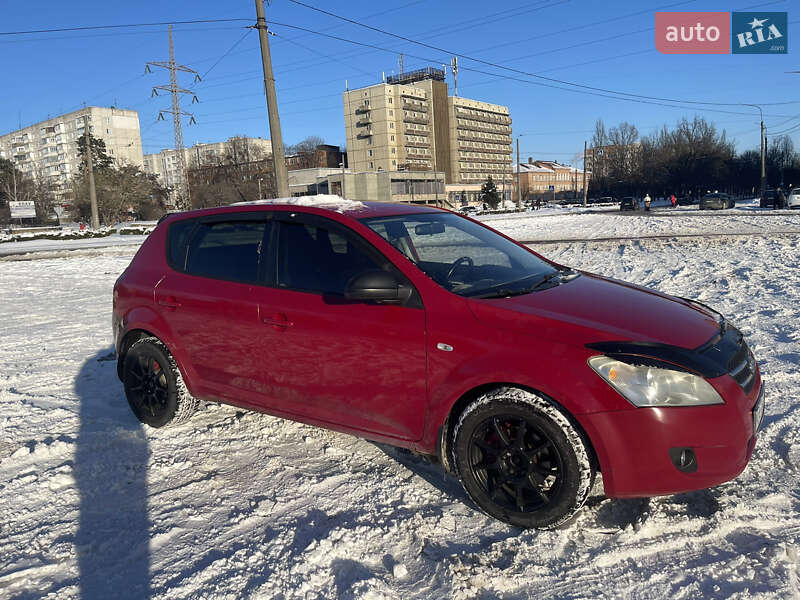 Хэтчбек Kia Ceed 2008 в Белой Церкви