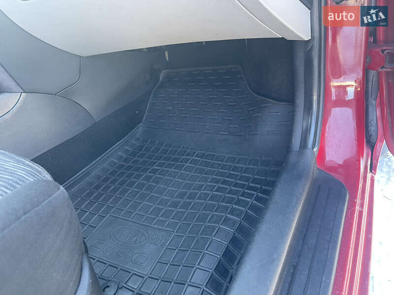 Хэтчбек Kia Ceed 2008 в Белой Церкви