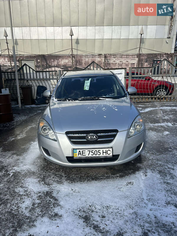 Хетчбек Kia Ceed 2007 в Запоріжжі фото Хетчбек Kia Ceed 2007 в Запоріжжі