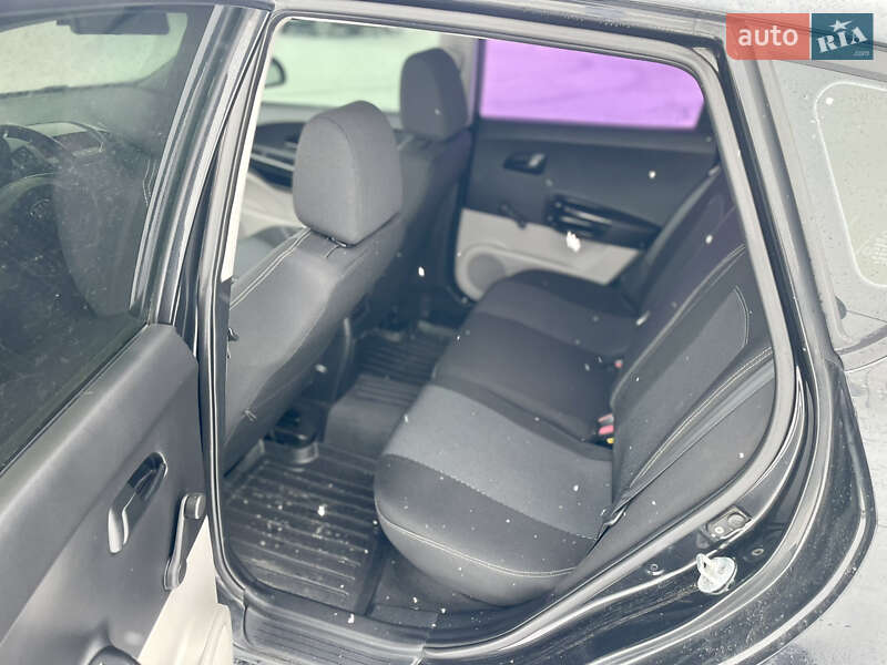 Хэтчбек Kia Ceed 2008 в Обухове