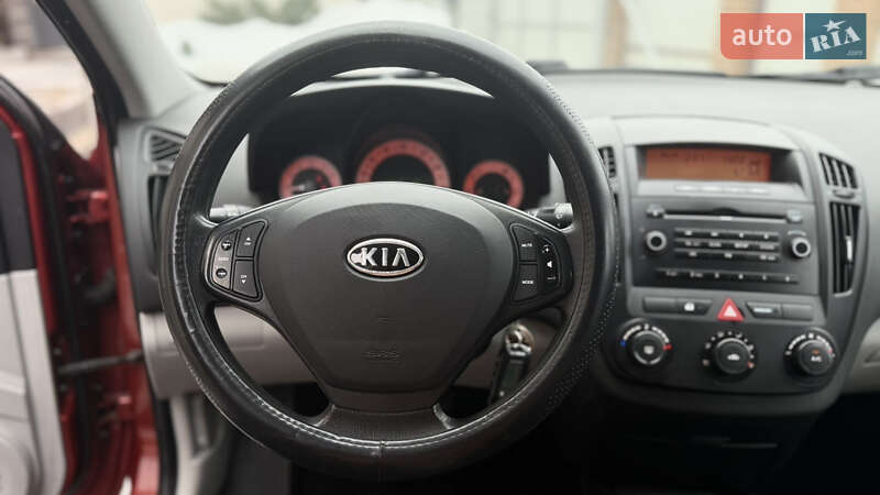 Хэтчбек Kia Ceed 2007 в Киеве фото 13 Хэтчбек Kia Ceed 2007 в Киеве