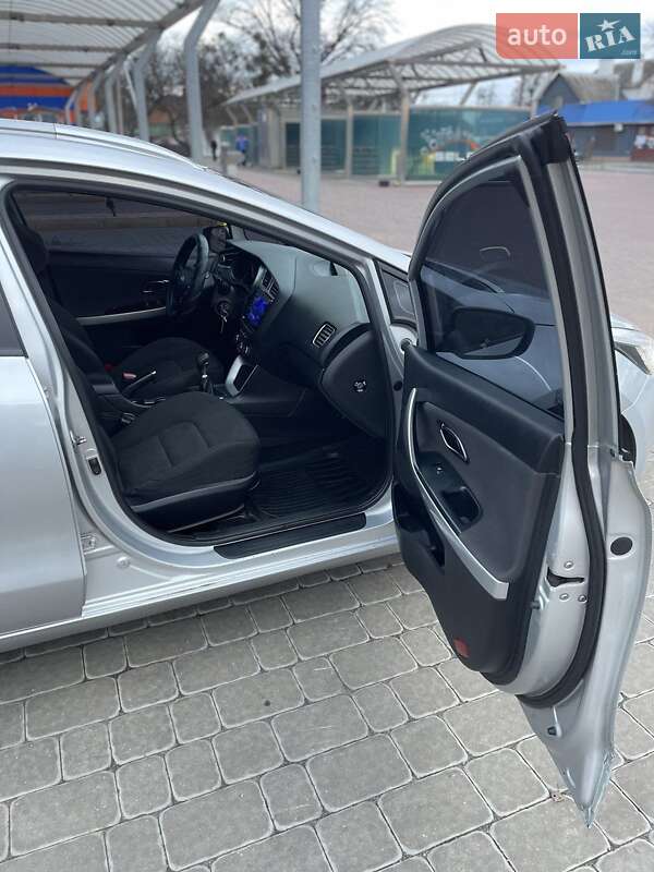 Универсал Kia Ceed 2012 в Полтаве