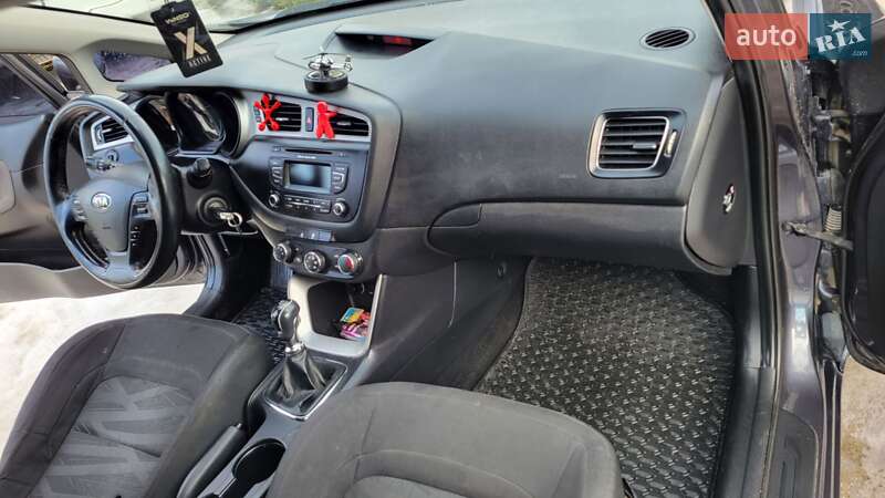 Хэтчбек Kia Ceed 2013 в Сокирянах фото 3 Хэтчбек Kia Ceed 2013 в Сокирянах
