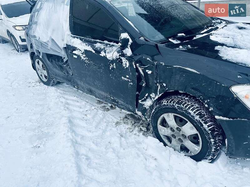 Хетчбек Kia Ceed 2008 в Києві фото 9 Хетчбек Kia Ceed 2008 в Києві