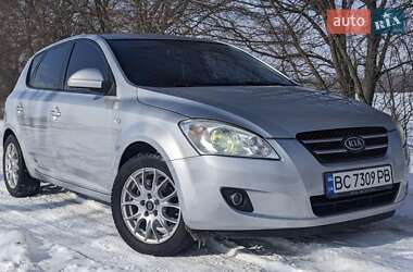 Хетчбек Kia Ceed 2007 в Стрию