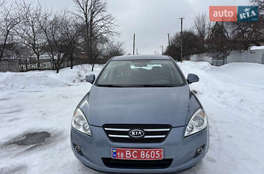 Хетчбек Kia Ceed 2008 в Хоролі