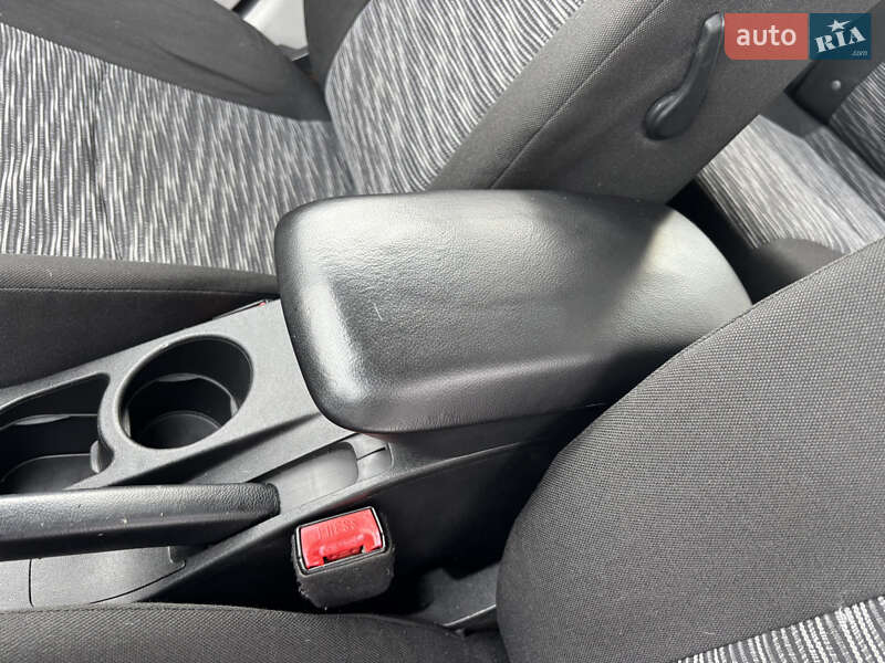 Хэтчбек Kia Ceed 2008 в Хороле фото 22 Хэтчбек Kia Ceed 2008 в Хороле