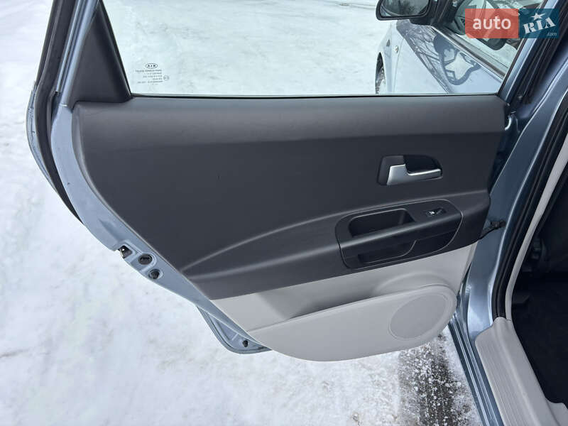 Хэтчбек Kia Ceed 2008 в Хороле фото 24 Хэтчбек Kia Ceed 2008 в Хороле