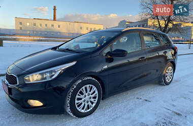 Универсал Kia Ceed 2013 в Сокале