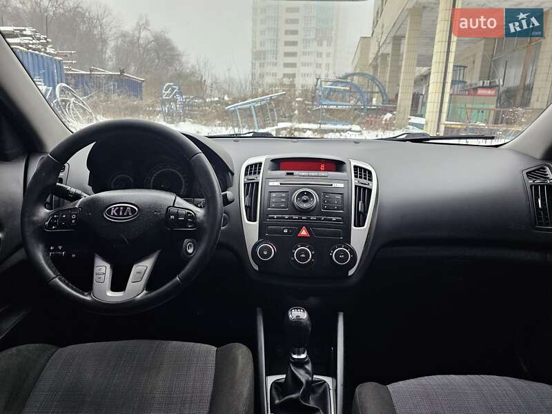 Універсал Kia Ceed 2010 в Києві фото 18 Універсал Kia Ceed 2010 в Києві