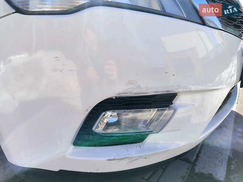 Универсал Kia Ceed 2011 в Львове