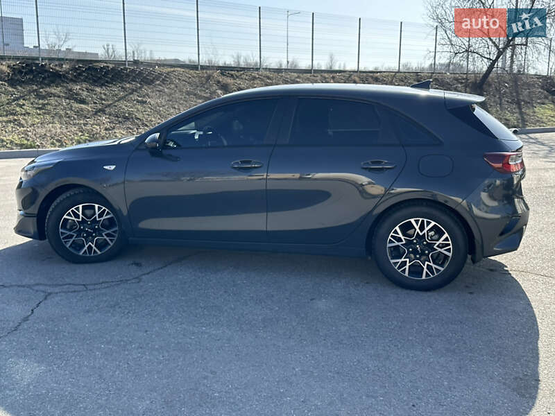 Хэтчбек Kia Ceed 2022 в Запорожье